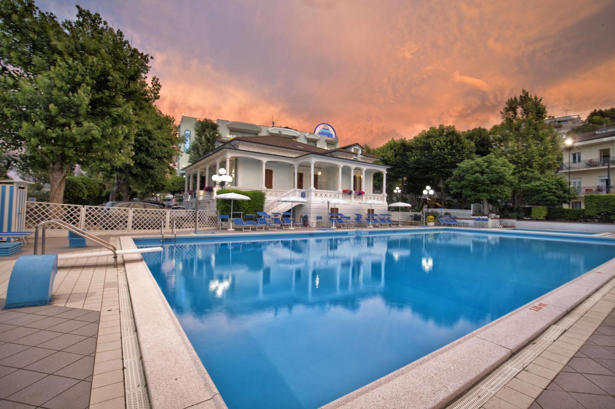 Hotel Venus Gabicce Mare Exteriér fotografie