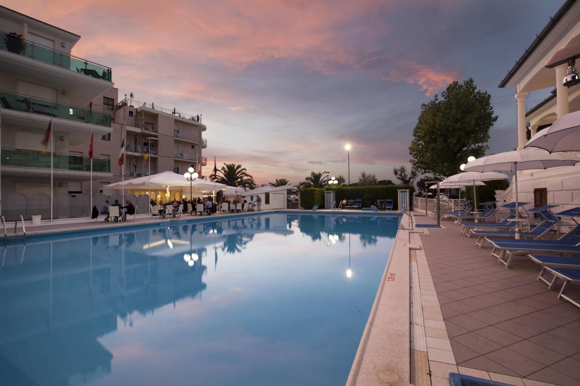 Hotel Venus Gabicce Mare Exteriér fotografie